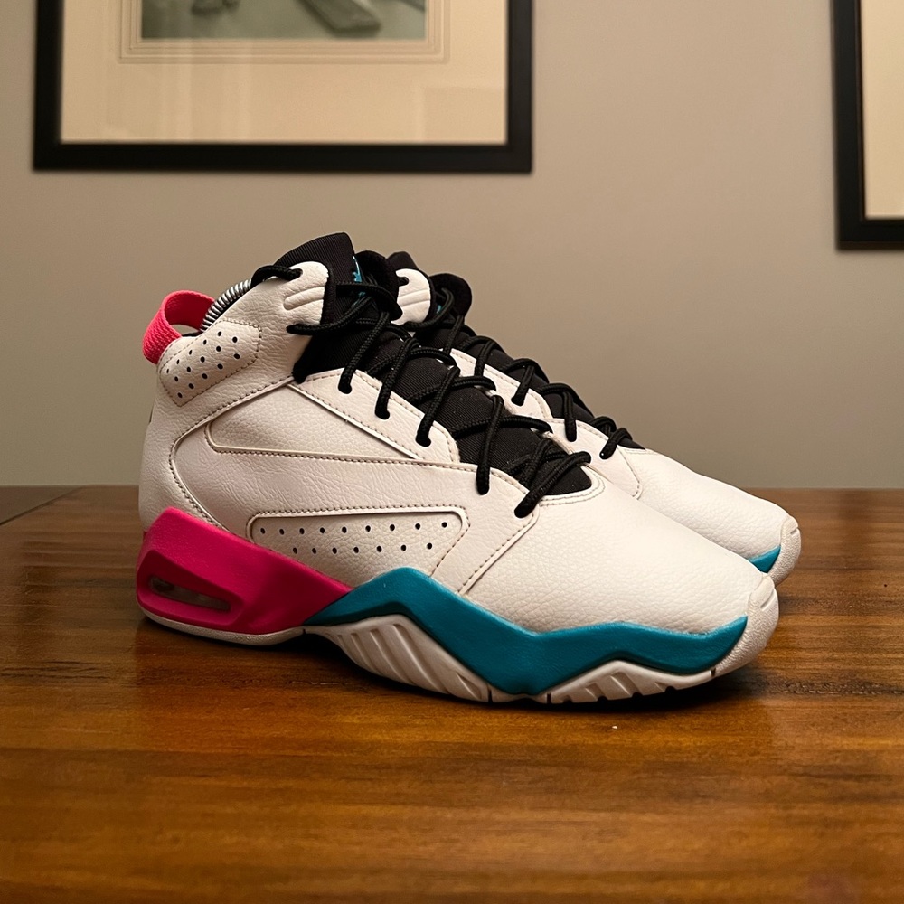AIR JORDAN LIFT OFF Mid Athletic Shoes AV1243-105 White/Teal/Pink Youth Size 2Y